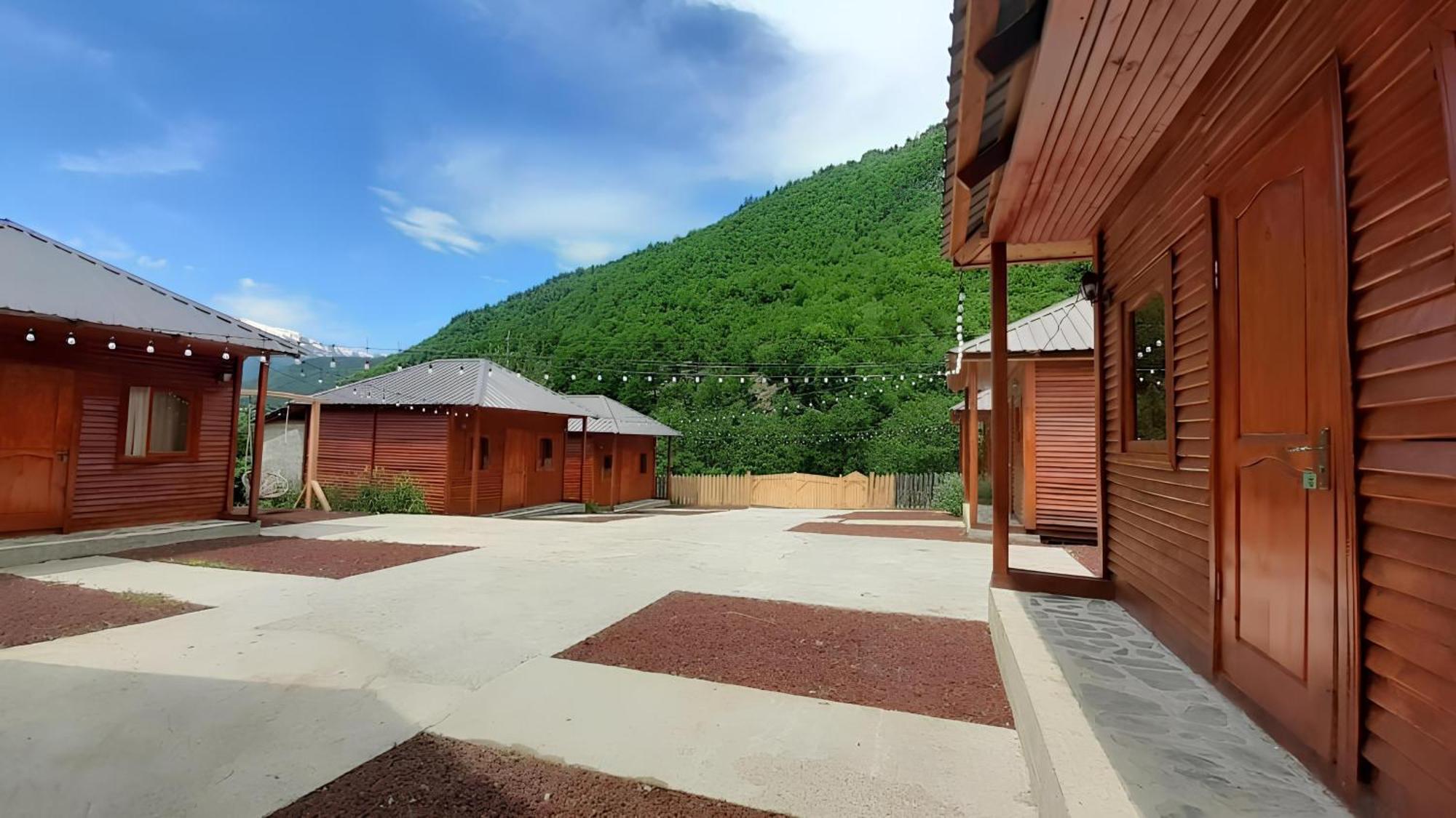Guest House Ushba Gate Mestia Exterior photo